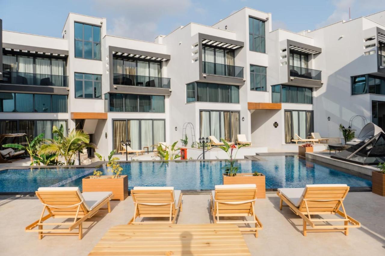 Del Mare Park Hotel Girne Buitenkant foto
