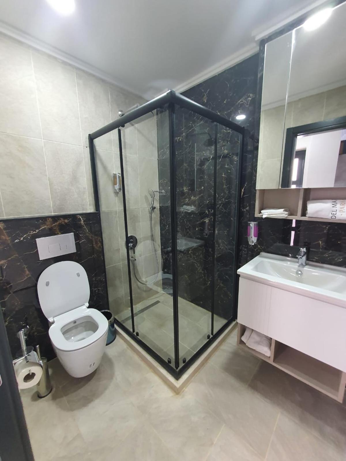 Del Mare Park Hotel Girne Buitenkant foto